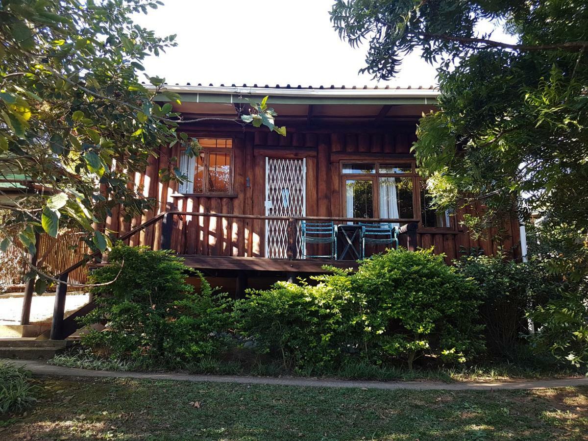 Veki'S Village Cottages ムババーネ エクステリア 写真